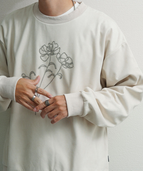 NILWAY（ニルウェイ）の「裏起毛カットスエード フラワーチェーン刺繍クルースウェット（スウェット・メンズ・ブラウン/アイボリー/チャコールグレー/ネイビー系・MEDIUM/LARGE/X-LARGE）」の5枚目の写真