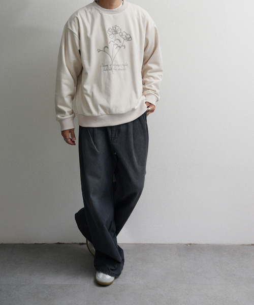 NILWAY（ニルウェイ）の「裏起毛カットスエード フラワーチェーン刺繍クルースウェット（スウェット・メンズ・ブラウン/アイボリー/チャコールグレー/ネイビー系・MEDIUM/LARGE/X-LARGE）」の6枚目の写真