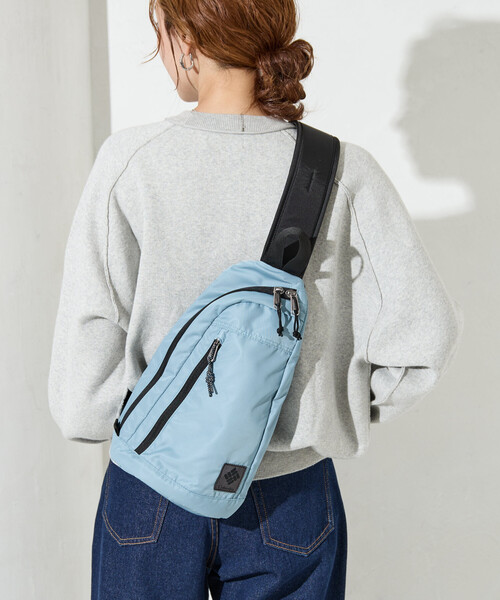 FREAK'S STORE（フリークスストア）の「限定展開 Columbia/コロンビア Great Smoky Garden Body Bag/グレートスモーキーガーデン ボディバッグ（ボディバッグ/ウエストポーチ・レディース・ブルー/ブラック/ベージュ・ﾌﾘ-）」の3枚目の写真