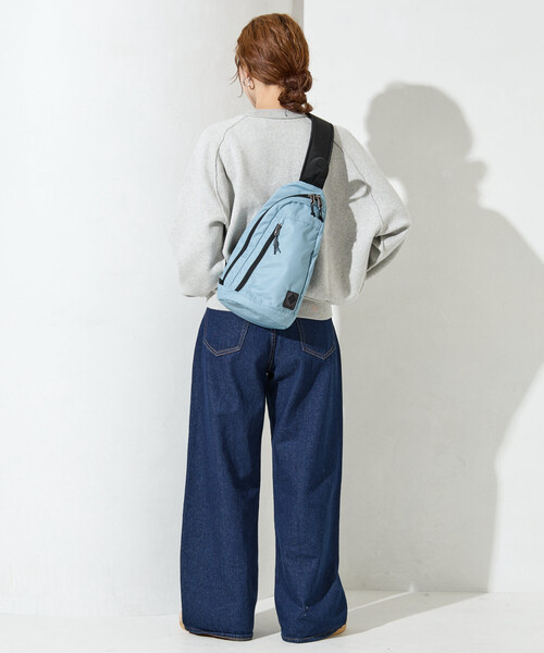 FREAK'S STORE（フリークスストア）の「限定展開 Columbia/コロンビア Great Smoky Garden Body Bag/グレートスモーキーガーデン ボディバッグ（ボディバッグ/ウエストポーチ・レディース・ブルー/ブラック/ベージュ・ﾌﾘ-）」の13枚目の写真