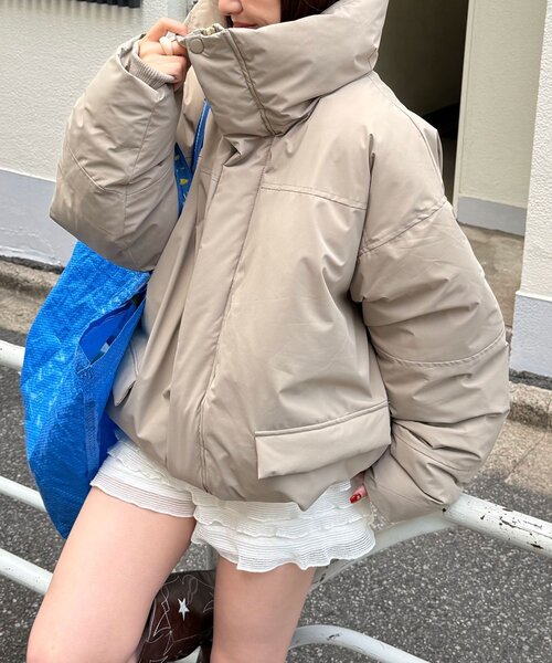 CIAOPANIC（チャオパニック）の「中綿ハッピージャケット（ブルゾン・レディース・グレイッシュベージュ/ブルー/カーキ/ブラック/チャコールグレー・MEDIUM/LARGE）」の4枚目の写真