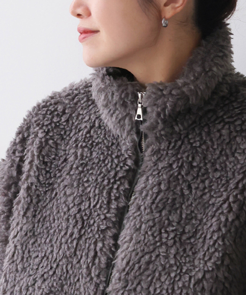 JOURNAL STANDARD（ジャーナルスタンダード）の「エアリーボア ブルゾン（ブルゾン・レディース・ベージュ/チャコールグレー・FREE）」の13枚目の写真