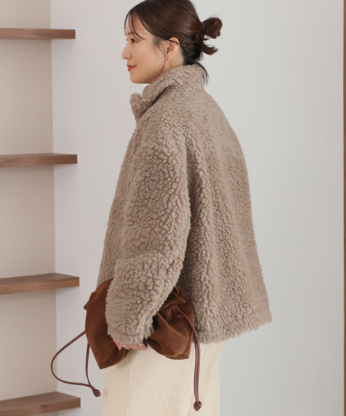 JOURNAL STANDARD（ジャーナルスタンダード）の「エアリーボア ブルゾン（ブルゾン・レディース・ベージュ/チャコールグレー・FREE）」の11枚目の写真