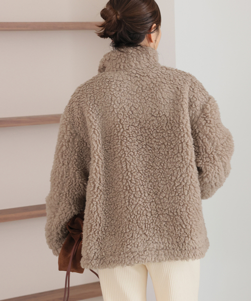 JOURNAL STANDARD（ジャーナルスタンダード）の「エアリーボア ブルゾン（ブルゾン・レディース・ベージュ/チャコールグレー・FREE）」の14枚目の写真