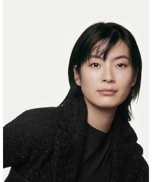 CHANEL（シャネル）の「サブリマージュ レサンス ドゥ タン クッション プレミアム クッション ファンデーション（均一に整え、輝きをもたらす）（ファンデーション・レディース・BR12/B10/B20/BD21/B30/BD01・FREE）」の14枚目の写真