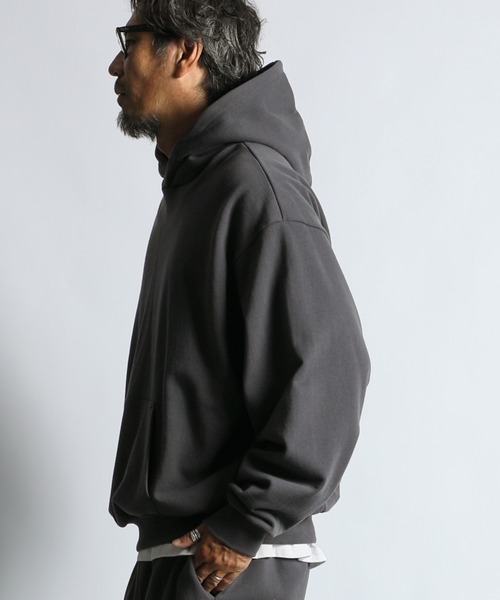 The DUFFER of ST.GEORGE（ザダファーオブセントジョージ）の「【WEB限定アイテム】14oz HEAVY WEIGHT SETUP SWEAT PARKA：14オンス ヘビーウェイト セットアップ スウェットパーカー（パーカー・メンズ・ブラック/ブラウン/チャコールグレー・SMALL/MEDIUM/LARGE/X-LARGE）」の13枚目の写真