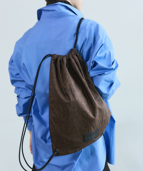 IENA（イエナ）の「BLACK レオパードナップサック（バックパック/リュック・レディース・ブラウン・FREE）」の8枚目の写真