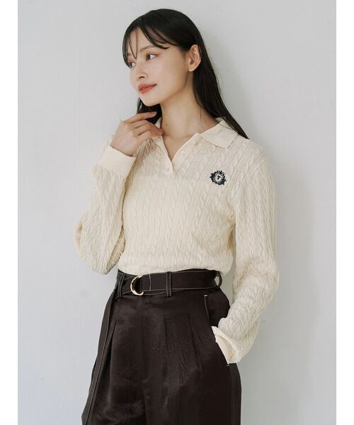 TONAL（トーナル）の「エンブレム刺繍ポロニット（ニット/セーター・レディース・オフホワイト/レッド/ネイビー・MEDIUM）」の6枚目の写真