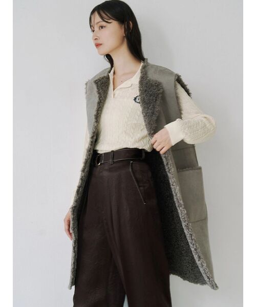 TONAL（トーナル）の「エンブレム刺繍ポロニット（ニット/セーター・レディース・オフホワイト/レッド/ネイビー・MEDIUM）」の9枚目の写真