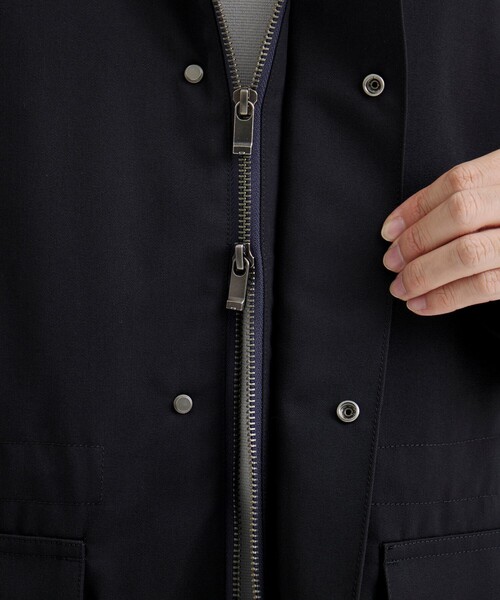 UNITED TOKYO(ユナイテッドトウキョウ)の「WOOL COTTON ギャバ スタンドカラーブルゾン(ブルゾン・メンズ・ダークブラウン/ダークネイビー・1/2)」の10枚目の写真