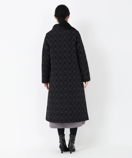 STRAWBERRY-FIELDS（ストロベリーフィールズ）の「オリジナルリボンキルト_モールリボン刺繍キルトステンカラーコート（ステンカラーコート・レディース・ブラック/ピンクベージュ・2）」の10枚目の写真