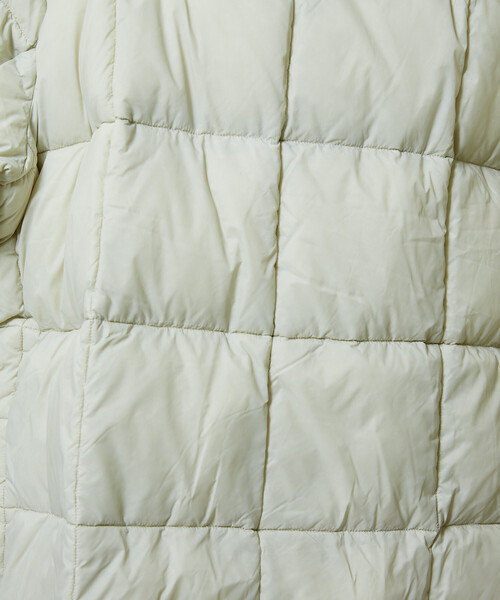 PUBLUX（パブリュクス）の「TAION/タイオン MOUNTAIN PACKABLE VOLUME DOWN JK　限定展開/マウンテン パッカブル ボリューム ダウンジャケット（ダウンジャケット/コート・レディース・ブラック/ライトグレー・X-LARGE/LARGE/MEDIUM）」の8枚目の写真