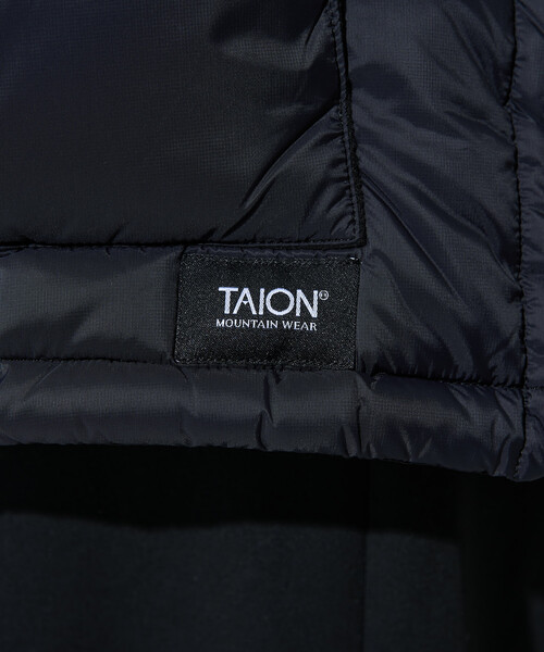 PUBLUX（パブリュクス）の「TAION/タイオン MOUNTAIN PACKABLE VOLUME DOWN JK　限定展開/マウンテン パッカブル ボリューム ダウンジャケット（ダウンジャケット/コート・レディース・ブラック/ライトグレー・X-LARGE/LARGE/MEDIUM）」の14枚目の写真