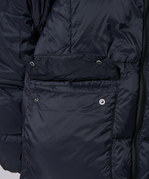 PUBLUX（パブリュクス）の「TAION/タイオン MOUNTAIN PACKABLE VOLUME DOWN JK　限定展開/マウンテン パッカブル ボリューム ダウンジャケット（ダウンジャケット/コート・レディース・ブラック/ライトグレー・X-LARGE/LARGE/MEDIUM）」の16枚目の写真