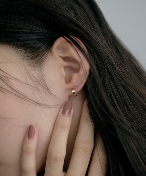 COCOSHNIK ONKITSCH(ココシュニックオンキッチュ)の「K10プレートアーチピアス(ピアス(両耳用)・レディース・その他1・00)」の9枚目の写真