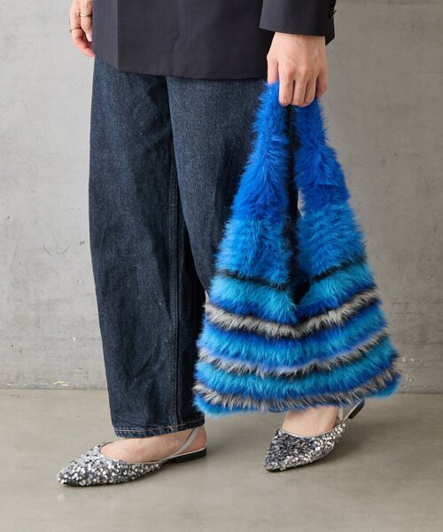 BIRTHDAY BAR（バースデイバー）の「【cache cache カシュカシュ】マルチボーダーファートート（トートバッグ・レディース・ブラック/ブルー/グレー・0）」の3枚目の写真