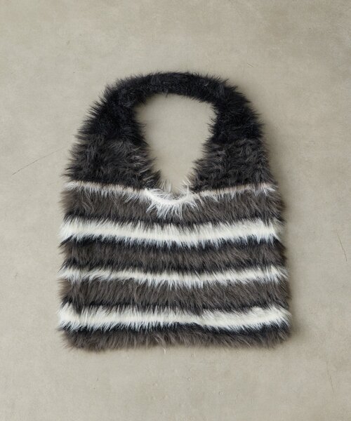 BIRTHDAY BAR（バースデイバー）の「【cache cache カシュカシュ】マルチボーダーファートート（トートバッグ・レディース・ブラック/ブルー/グレー・0）」の4枚目の写真