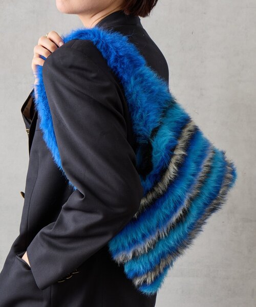 BIRTHDAY BAR（バースデイバー）の「【cache cache カシュカシュ】マルチボーダーファートート（トートバッグ・レディース・ブラック/ブルー/グレー・0）」の22枚目の写真