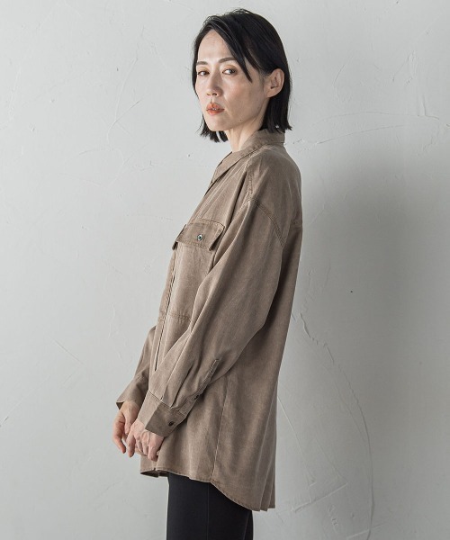 la.f…(ラエフ)の「【biyori】モダールデニムシャツ≪洗濯機で洗える≫(シャツ/ブラウス・レディース・ライトグレー/ブラウン・9号)」の4枚目の写真