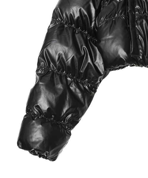 adidas（アディダス）の「adidas ORI ESS GLOSSY PUFF JX2988（ダウンジャケット/コート・レディース・ブラック・LARGE/MEDIUM）」の6枚目の写真