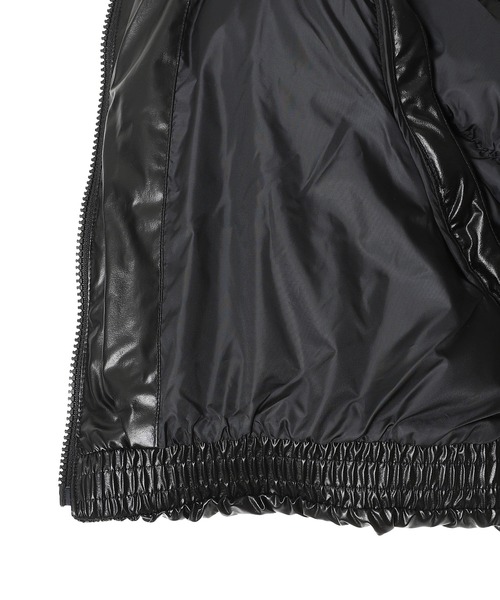adidas（アディダス）の「adidas ORI ESS GLOSSY PUFF JX2988（ダウンジャケット/コート・レディース・ブラック・LARGE/MEDIUM）」の2枚目の写真