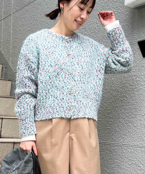 fredy couleur(フレディクルール)の「MIXカラーネップ クルーネックカーディガン(ニット/セーター・レディース・ブラック/サックスブルー/ピンク・38)」の5枚目の写真