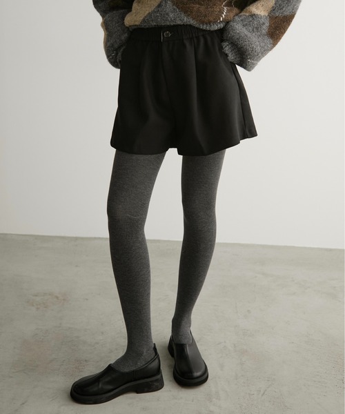 LOSCa(ロスカ)の「ウール混タックイージーショートパンツ(その他パンツ・レディース・チャコールグレー/グレー/ブラック・FREE)」の7枚目の写真