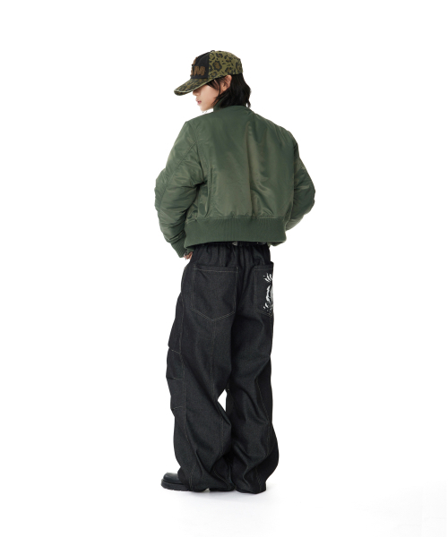 セール】Knee Pin-tuck Printed Denim Pants (Black)（デニムパンツ