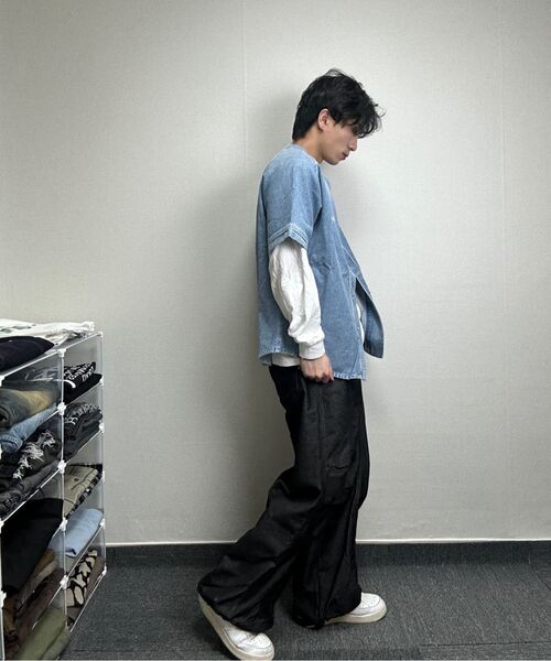 セール】Knee Pin-tuck Printed Denim Pants (Black)（デニムパンツ