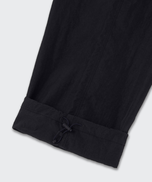 MUSINSA STANDARD WOMAN（ムシンサスタンダードウーマン）の「ウィメンズナイロンワイドストリングパンツ[ブラック]（その他パンツ・レディース・その他・30/24/26/28）」の6枚目の写真
