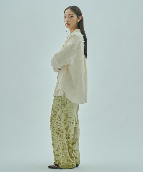 ROSE BUD（ローズバッド）の「(GENE HEAVENS)FRINGE DOBBY BIG SHIRT（シャツ/ブラウス・レディース・オフホワイト/ブラック/バーガンディー・ONE SIZE）」の8枚目の写真