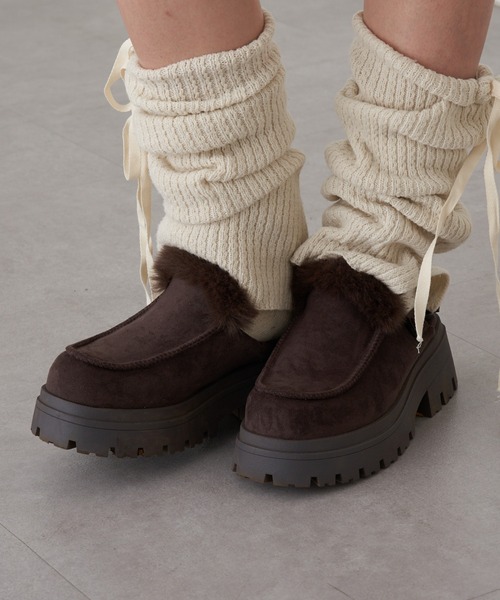 RAY CASSIN（レイカズン）の「ムートンスリッポン（スリッポン・レディース・ブラック/ブラウン/ベージュ・S/M/L）」の2枚目の写真