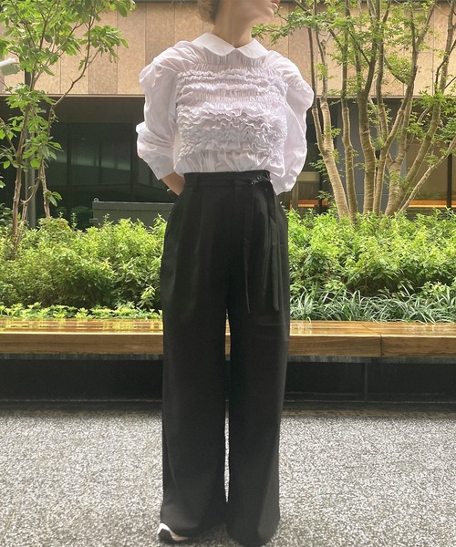 ISOOK（アイスー）の「リボンベルト付きワイドスラックス(comochi select) / ハイウエスト タック ワイドパンツ オフィスカジュアル フルレングス 無地 ブラック 黒（スラックス・レディース・ブラック・FREE）」の2枚目の写真