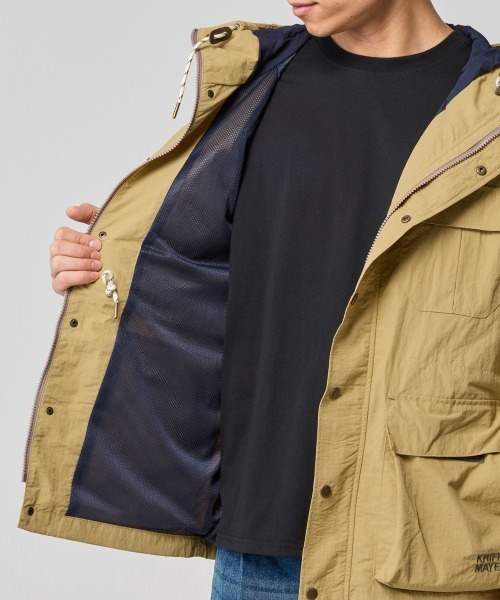 KRIFF MAYER(クリフメイヤー)の「【撥水・防汚】クリーネスマウンテンパーカー(マウンテンパーカー・メンズ・カラフル/グリーン/ネイビー/オレンジ/ベージュ/ブラック・MEDIUM/X-LARGE/LARGE)」の18枚目の写真