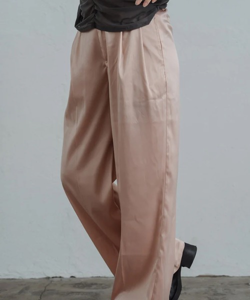 merrylatte(メリーラテ)の「satin tuck pants(その他パンツ・レディース・アイボリー/ピンク・FREE)」の2枚目の写真