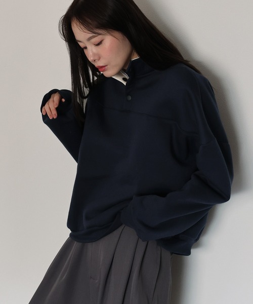 J by blue(ジェイバイブルー)の「裏起毛バイカラースウェット(スウェット・レディース・グレー/アイボリー/ネイビー・MEDIUM)」の17枚目の写真