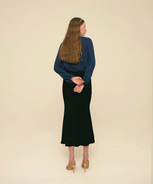 ICE GARDEN A.508（アイス ガーデン エイオーゴンパル）の「Mermaid Maxi Satin Skirt_Black（スカート・レディース・その他・SMALL/MEDIUM）」の4枚目の写真