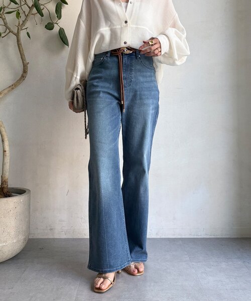 DouDou（ドゥドゥ）の「ストレッチフレアデニム（デニムパンツ・レディース・インディゴブルー/ブルー・36/38）」の18枚目の写真