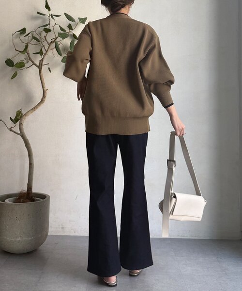 DouDou（ドゥドゥ）の「ストレッチフレアデニム（デニムパンツ・レディース・インディゴブルー/ブルー・36/38）」の8枚目の写真