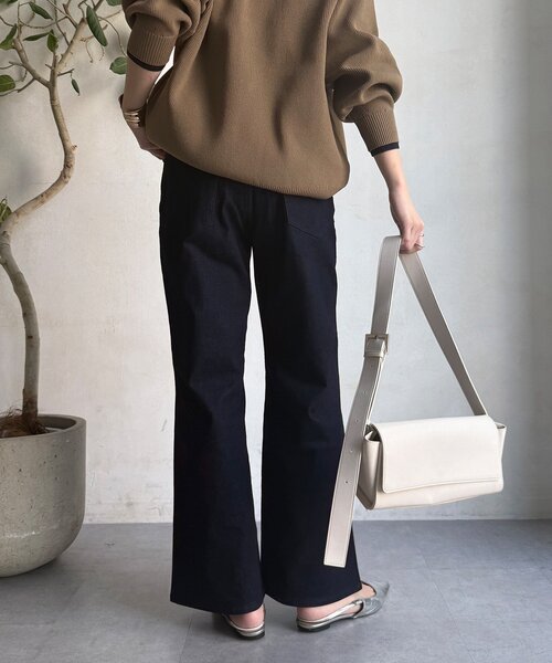 DouDou（ドゥドゥ）の「ストレッチフレアデニム（デニムパンツ・レディース・インディゴブルー/ブルー・36/38）」の3枚目の写真