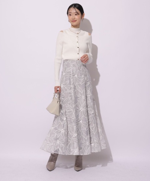 Mystrada（マイストラーダ）の「オフショルアンサンブル（ニット/セーター・レディース・ブラック/ホワイト/ライトパープル/ブルーグレー・38）」の20枚目の写真