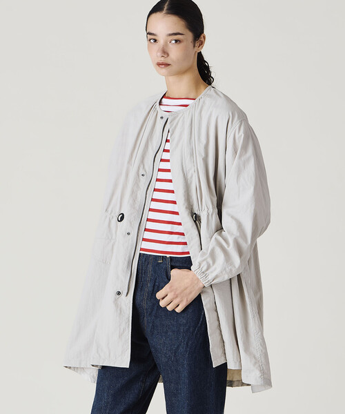 LE GLAZIK(ルグラジック)の「LE GLAZIK | ナイロン ノーカラーコート WOMEN(ノーカラーコート・レディース・ライトグレー/ベージュ/ブラック・36)」の9枚目の写真