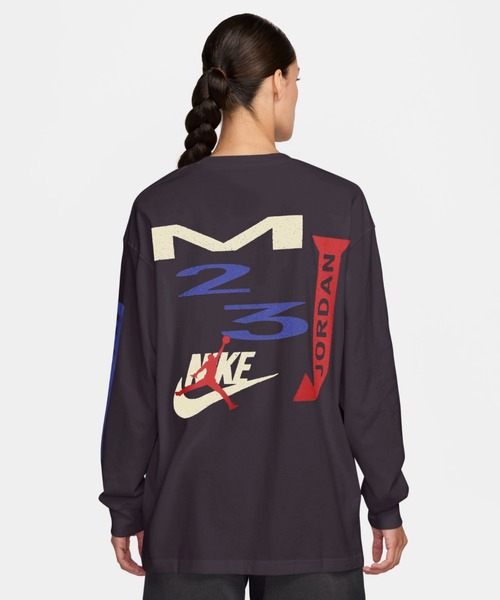 JORDAN BRAND(ジョーダンブランド)の「ジョーダン フライト ウィメンズ オーバーサイズド ロングスリーブ Tシャツ / Jordan Flight Women's Oversized Long-Sleeve T-Shirt IF0804-045 Off Noir(Tシャツ/カットソー・レディース・ブラック系その他・XS/S/M/XL/2XL/L)」の2枚目の写真
