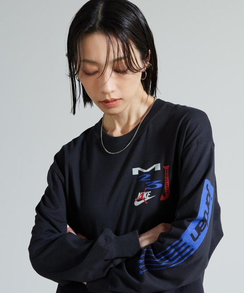 JORDAN BRAND(ジョーダンブランド)の「ジョーダン フライト ウィメンズ オーバーサイズド ロングスリーブ Tシャツ / Jordan Flight Women's Oversized Long-Sleeve T-Shirt IF0804-045 Off Noir(Tシャツ/カットソー・レディース・ブラック系その他・XS/S/M/XL/2XL/L)」の4枚目の写真