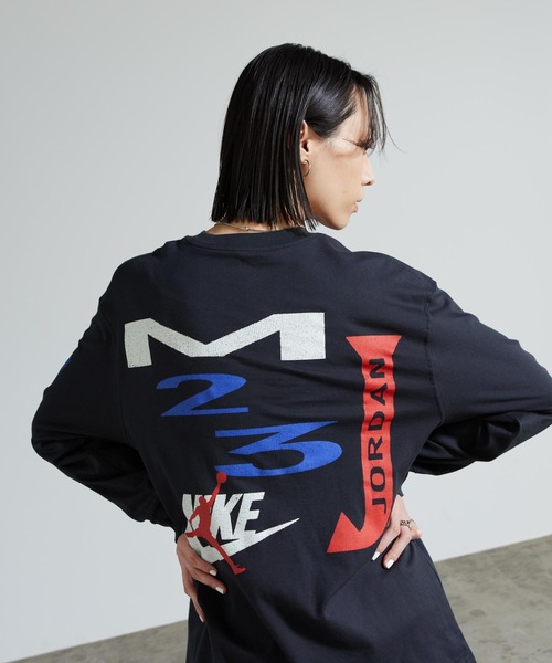 JORDAN BRAND(ジョーダンブランド)の「ジョーダン フライト ウィメンズ オーバーサイズド ロングスリーブ Tシャツ / Jordan Flight Women's Oversized Long-Sleeve T-Shirt IF0804-045 Off Noir(Tシャツ/カットソー・レディース・ブラック系その他・XS/S/M/XL/2XL/L)」の5枚目の写真