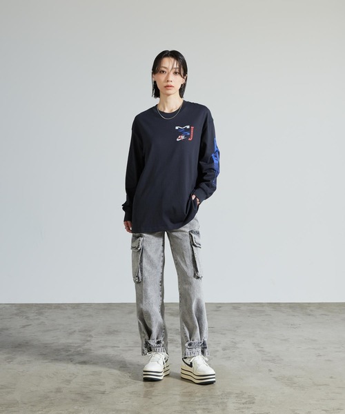 JORDAN BRAND(ジョーダンブランド)の「ジョーダン フライト ウィメンズ オーバーサイズド ロングスリーブ Tシャツ / Jordan Flight Women's Oversized Long-Sleeve T-Shirt IF0804-045 Off Noir(Tシャツ/カットソー・レディース・ブラック系その他・XS/S/M/XL/2XL/L)」の8枚目の写真