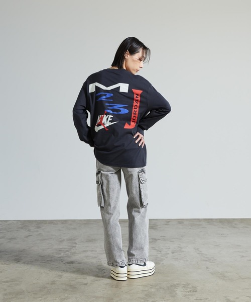 JORDAN BRAND(ジョーダンブランド)の「ジョーダン フライト ウィメンズ オーバーサイズド ロングスリーブ Tシャツ / Jordan Flight Women's Oversized Long-Sleeve T-Shirt IF0804-045 Off Noir(Tシャツ/カットソー・レディース・ブラック系その他・XS/S/M/XL/2XL/L)」の10枚目の写真