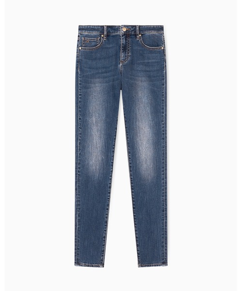 ARMANI EXCHANGE（アルマーニエクスチェンジ）の「【A|X アルマーニ エクスチェンジ】＜ZOZO限定＞＜CHINESE NEW YEAR CAPSULE＞ブルーウォッシュデニムパンツ_J69 SUPER SKINNY LIFT-UP（デニムパンツ・レディース・インディゴブルー・26inch/27inch/25inch/24inch/28inch）」の5枚目の写真