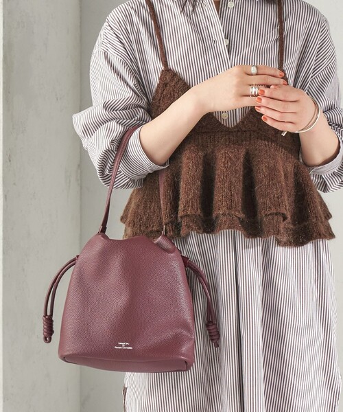 SHIPS(シップス)の「【WEB限定】George Cinq: DRAWSTRING BAG(S)(ショルダーバッグ・レディース・ライトイエロー/ベージュ系/ライトブルー/ブラック/オフホワイト/ブラウン/ネイビー/キャメル/ワイン/ダークブラウン・ONE SIZE)」の10枚目の写真
