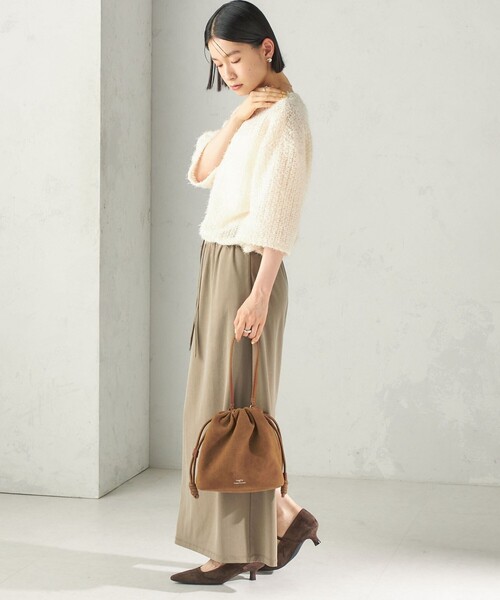 SHIPS(シップス)の「【WEB限定】George Cinq: DRAWSTRING BAG(S)(ショルダーバッグ・レディース・ライトイエロー/ベージュ系/ライトブルー/ブラック/オフホワイト/ブラウン/ネイビー/キャメル/ワイン/ダークブラウン・ONE SIZE)」の16枚目の写真